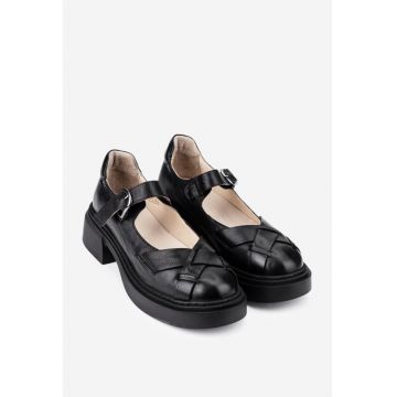 Pantofi din piele neagra cu decupaje