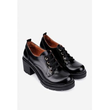 Pantofi din piele neagra cu toc gros