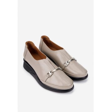 Pantofi dama taupe din piele naturala cu ornament