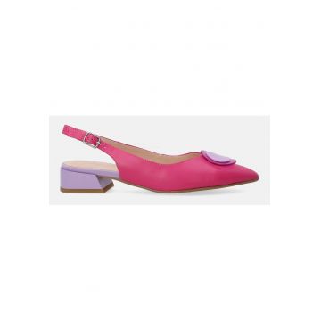 Pantofi uni din piele cu varf ascutit Pantofi uni din piele cu varf ascutit