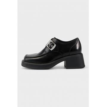 Pantofi de piele cu toc masiv Pantofi de piele cu toc masiv